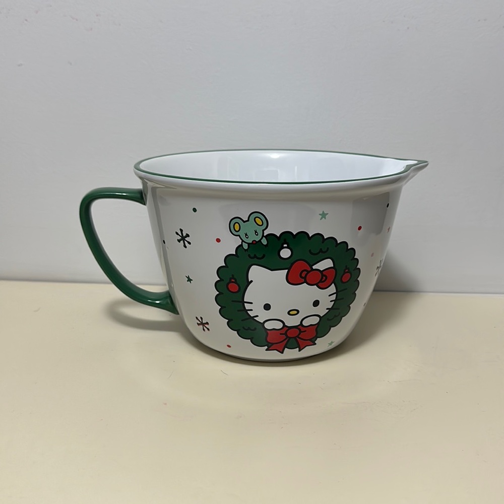 Christmas Hello kitty glass mixing bowl